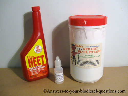 Chemicals used for titrating oil: Phenolphthalein, Isopropyl alchohol, and KOH or NaOH Chemicals used for titrating oil: Phenolphthalein, Isopropyl alchohol, and KOH or NaOH